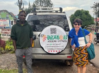 combining-lake-mutanda-boat-with-gorillas