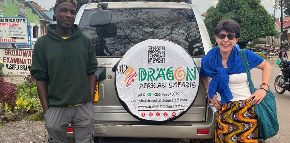 combining-lake-mutanda-boat-with-gorillas